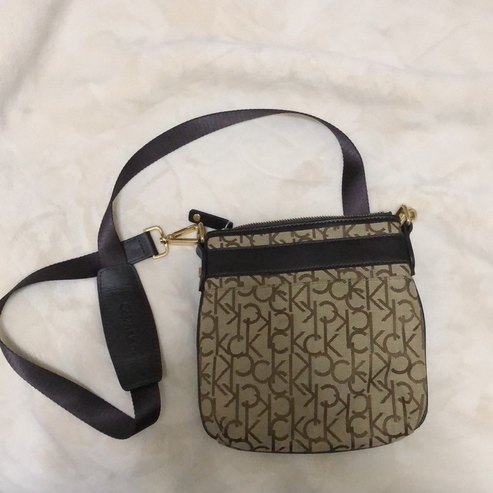 Calvin Klein crossbody purse